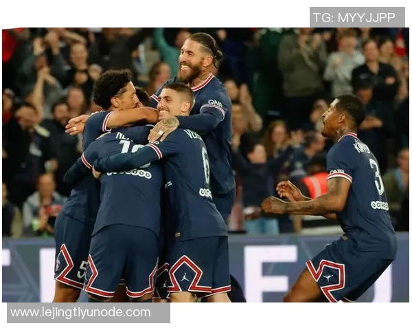 门德斯闪耀登场仅7分钟任意球世界波助巴黎领先